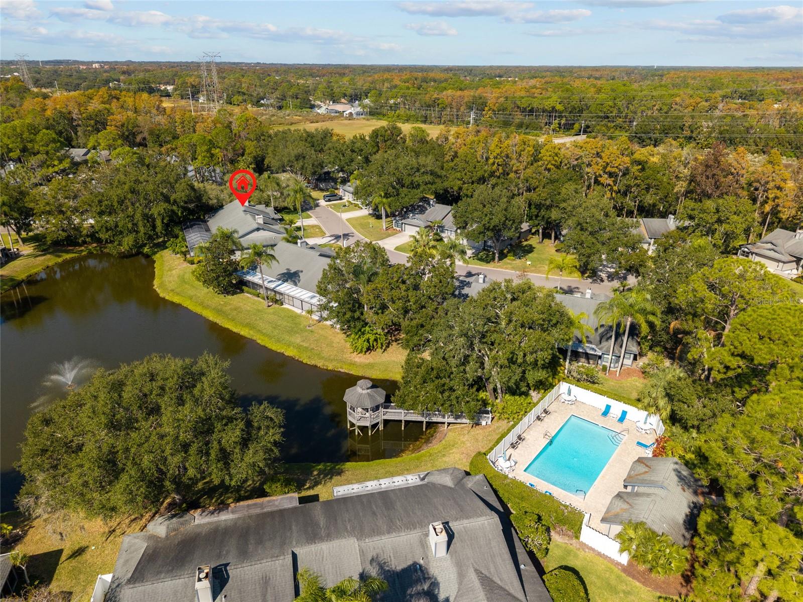 Image 37 of 51 For 948 Lucas Lane