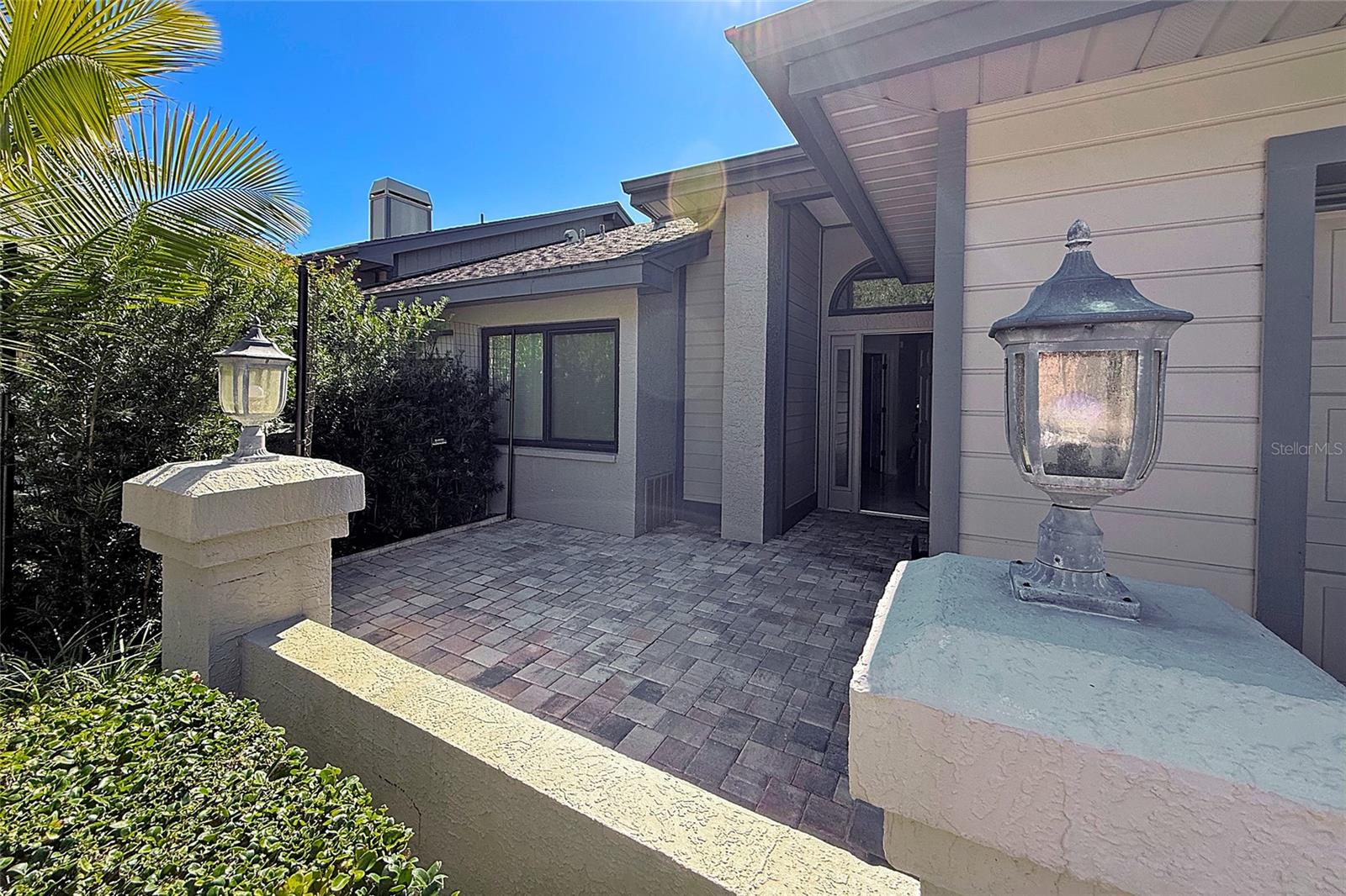 Image 5 of 51 For 948 Lucas Lane