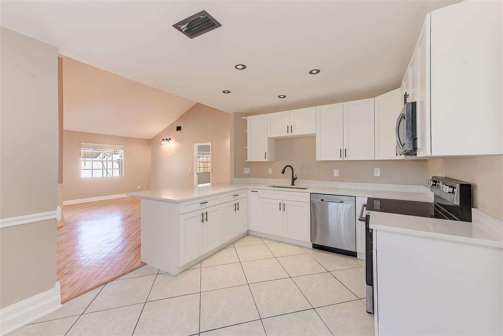 Image 10 of 26 For 4607 Loughman Street