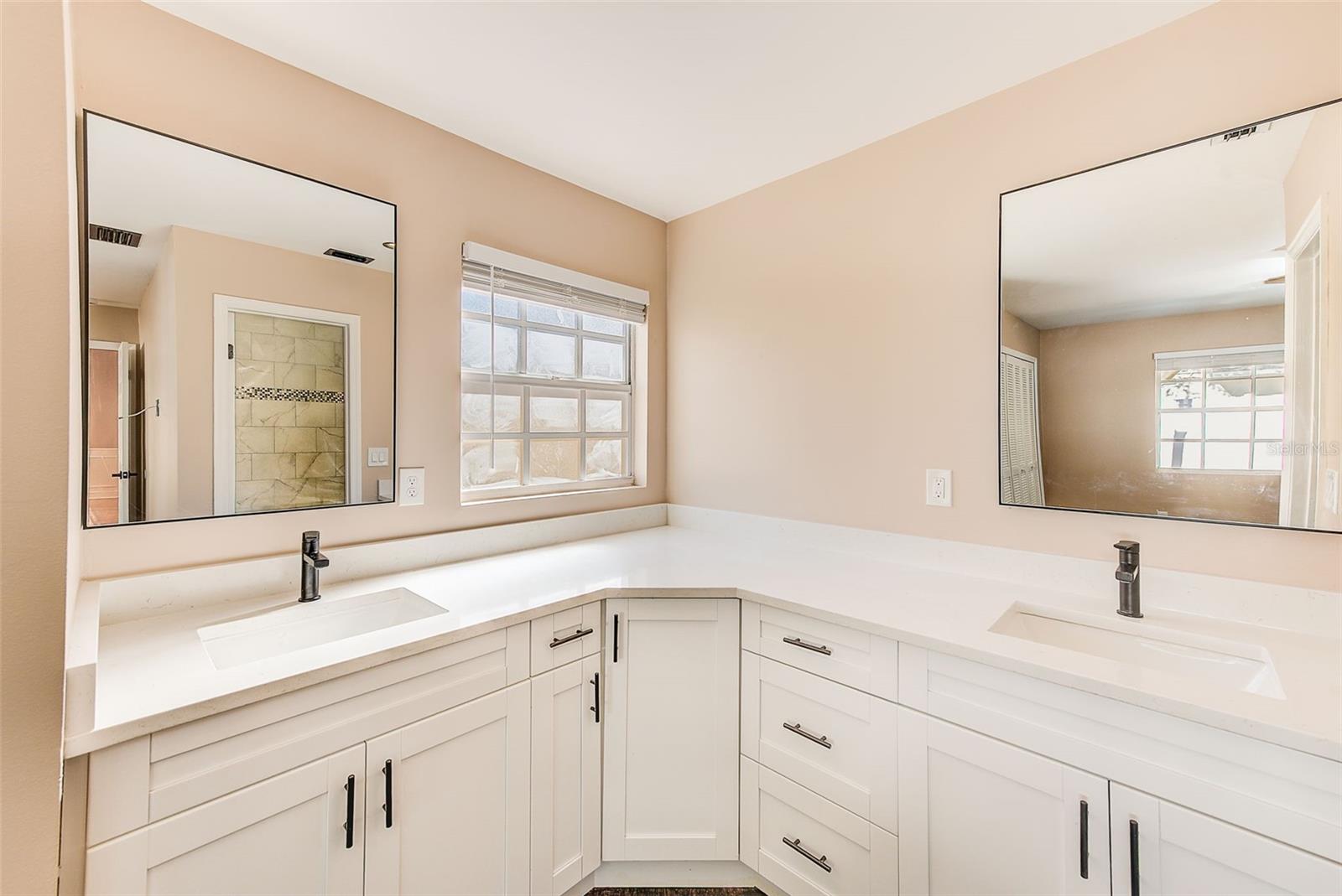 Image 15 of 26 For 4607 Loughman Street