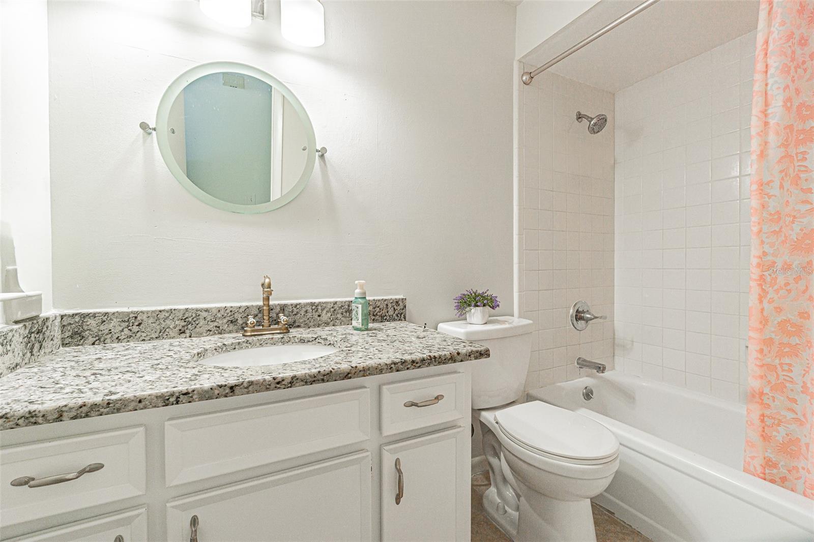 Image 15 of 27 For 925 Park Street