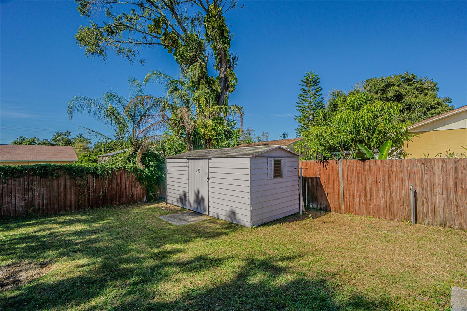 Image 25 of 27 For 925 Park Street