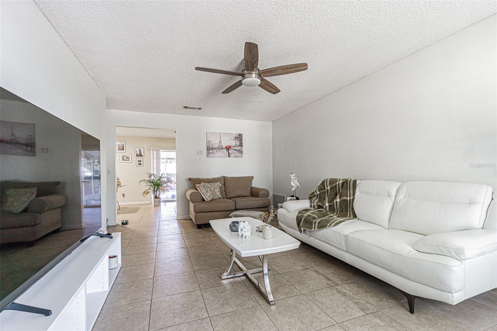 Image 9 of 27 For 925 Park Street