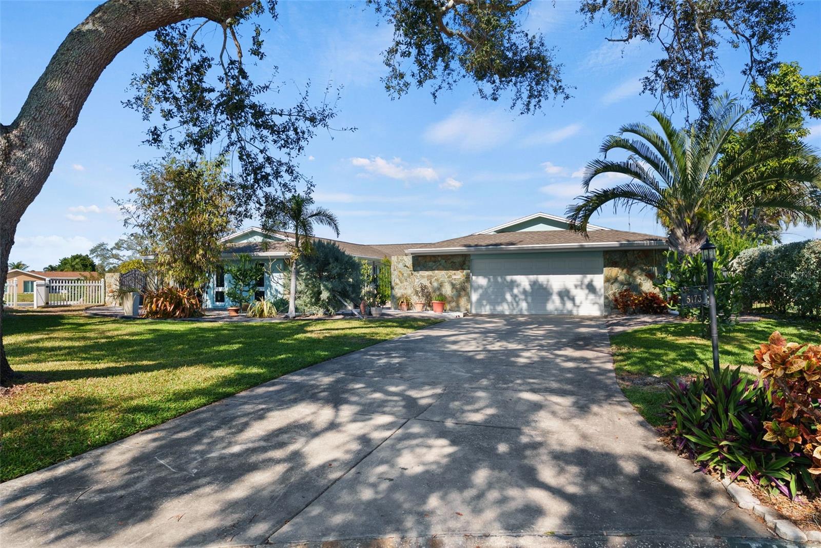 Details for 5173 Horseshoe Place, ST PETERSBURG, FL 33703