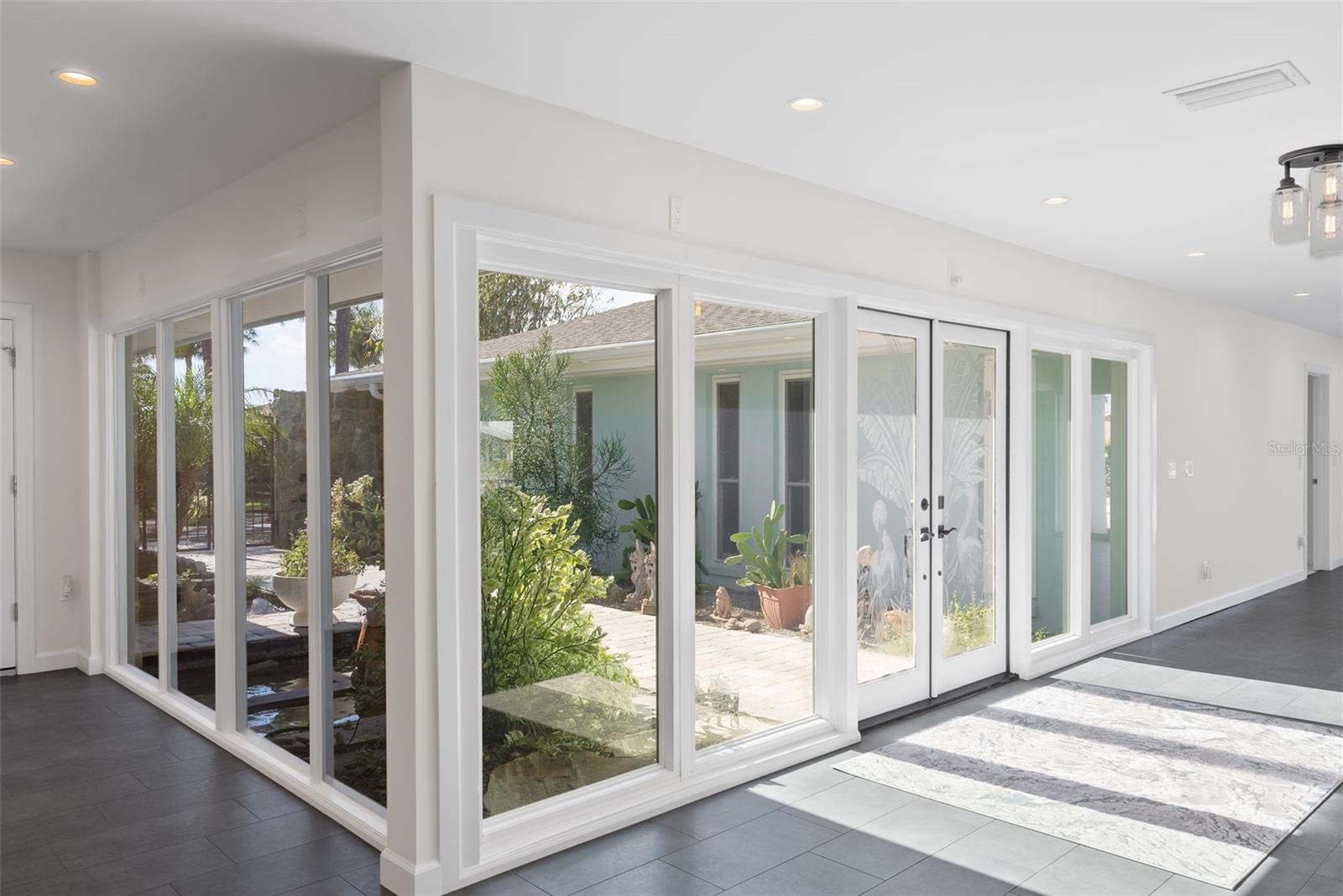 Image 17 of 72 For 5173 Horseshoe Place