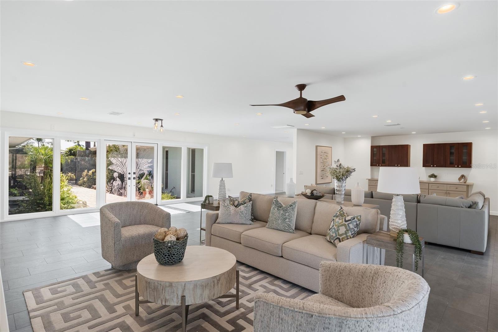 Image 20 of 72 For 5173 Horseshoe Place