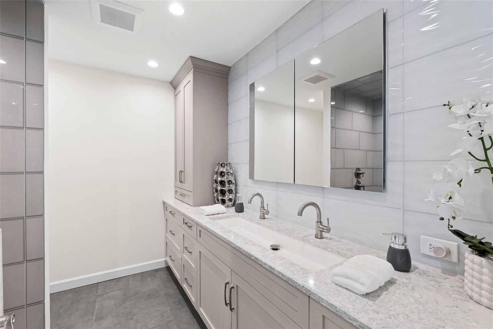 Image 29 of 72 For 5173 Horseshoe Place