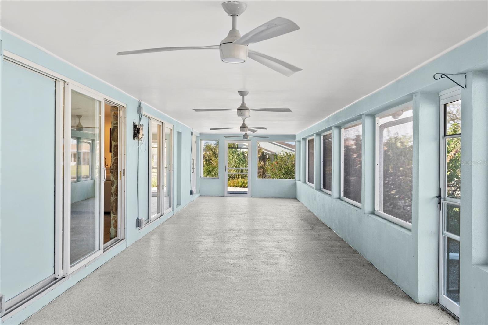 Image 32 of 72 For 5173 Horseshoe Place