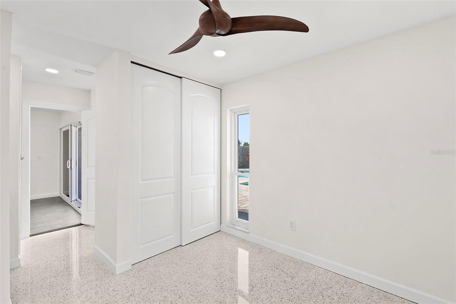 Image 37 of 72 For 5173 Horseshoe Place