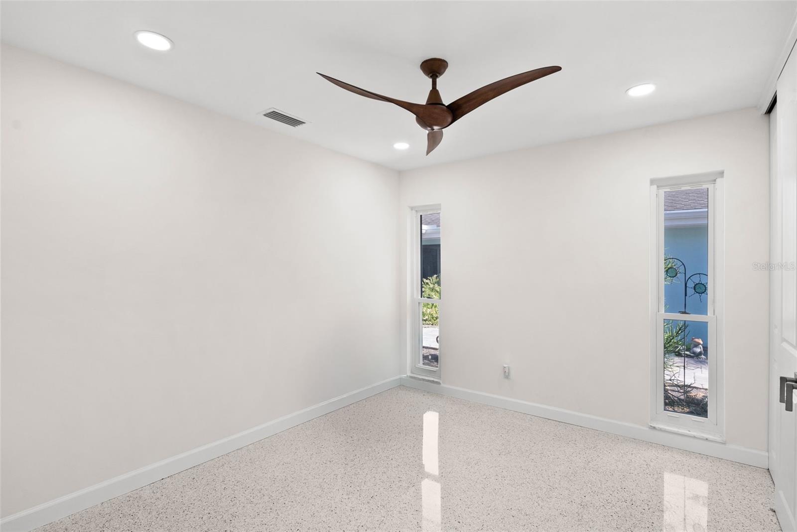 Image 45 of 72 For 5173 Horseshoe Place