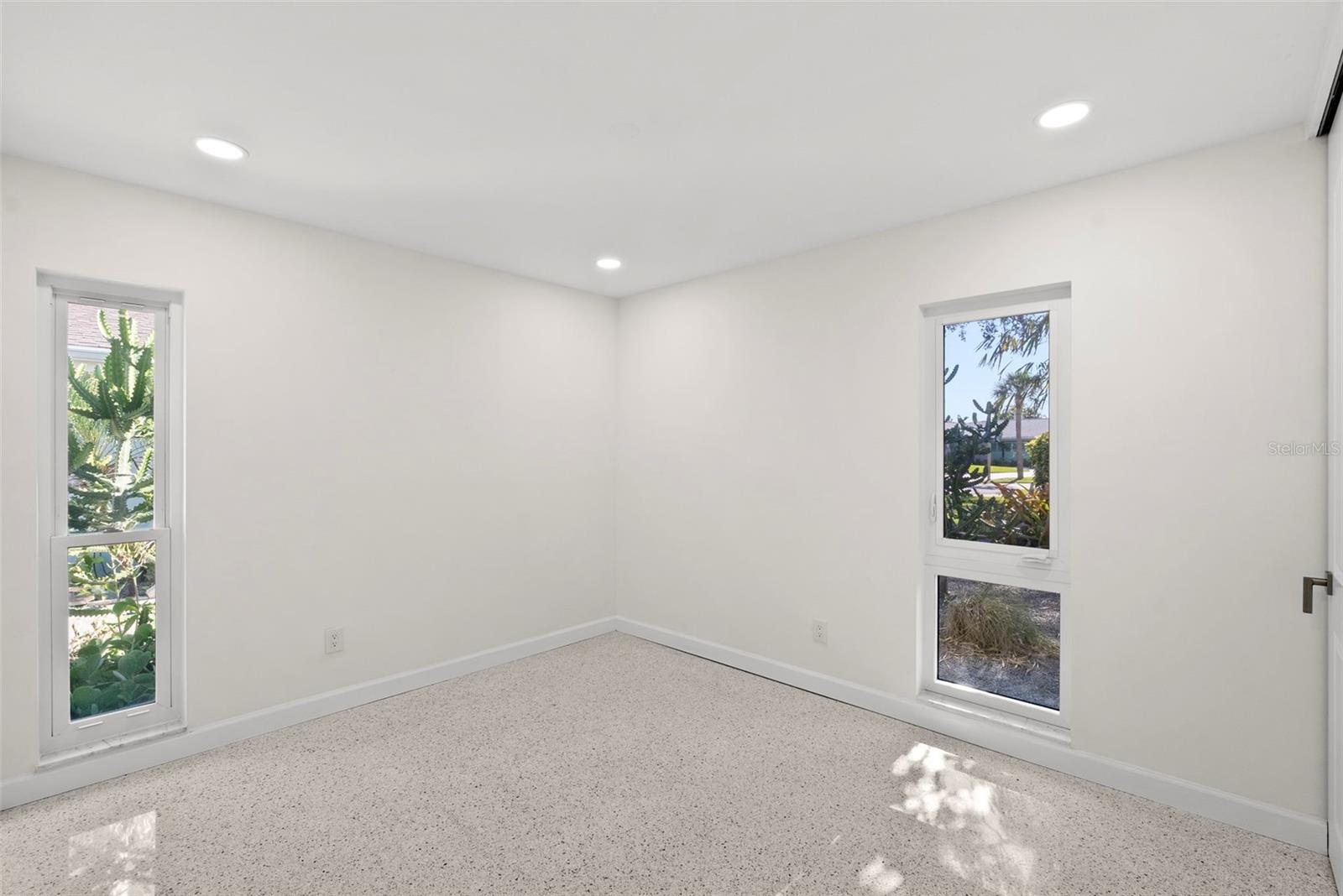 Image 47 of 72 For 5173 Horseshoe Place