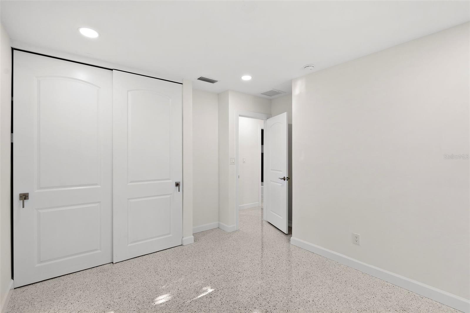 Image 48 of 72 For 5173 Horseshoe Place