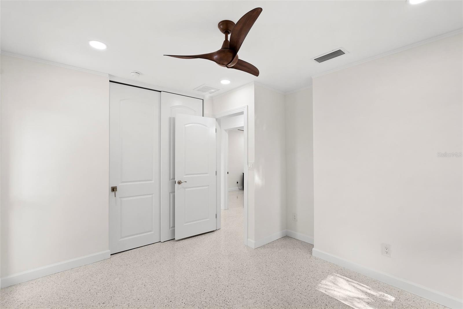 Image 50 of 72 For 5173 Horseshoe Place