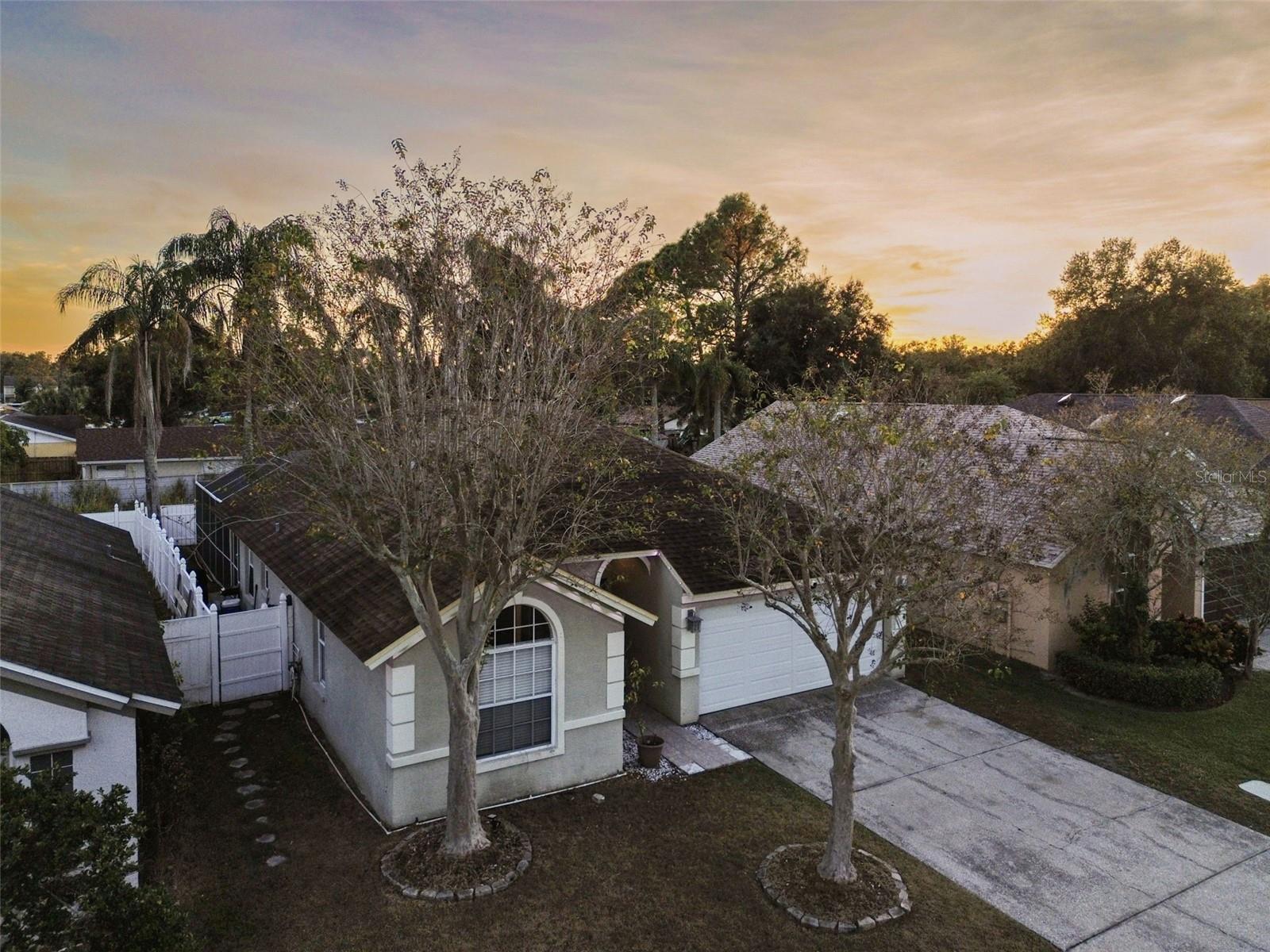 Image 11 of 59 For 6906 Mirror Lake Avenue