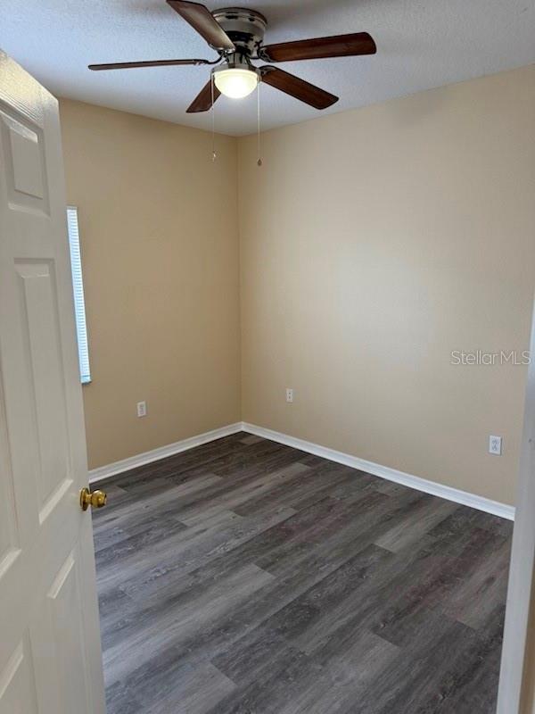 Image 14 of 36 For 9529 Newdale Way 102