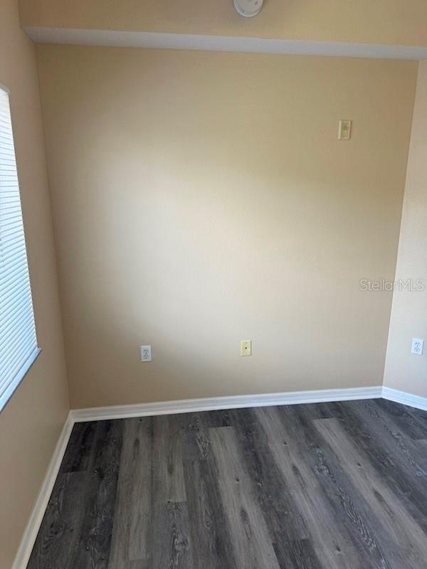 Image 19 of 36 For 9529 Newdale Way 102