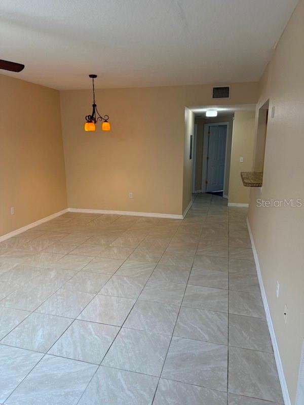 Image 21 of 36 For 9529 Newdale Way 102