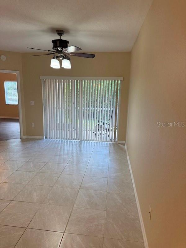 Image 23 of 36 For 9529 Newdale Way 102