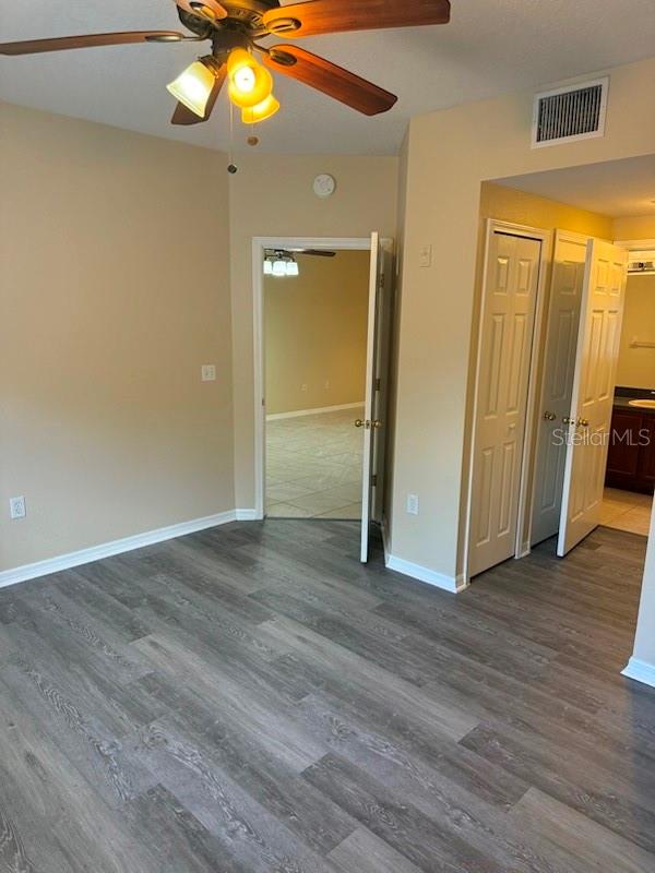 Image 27 of 36 For 9529 Newdale Way 102