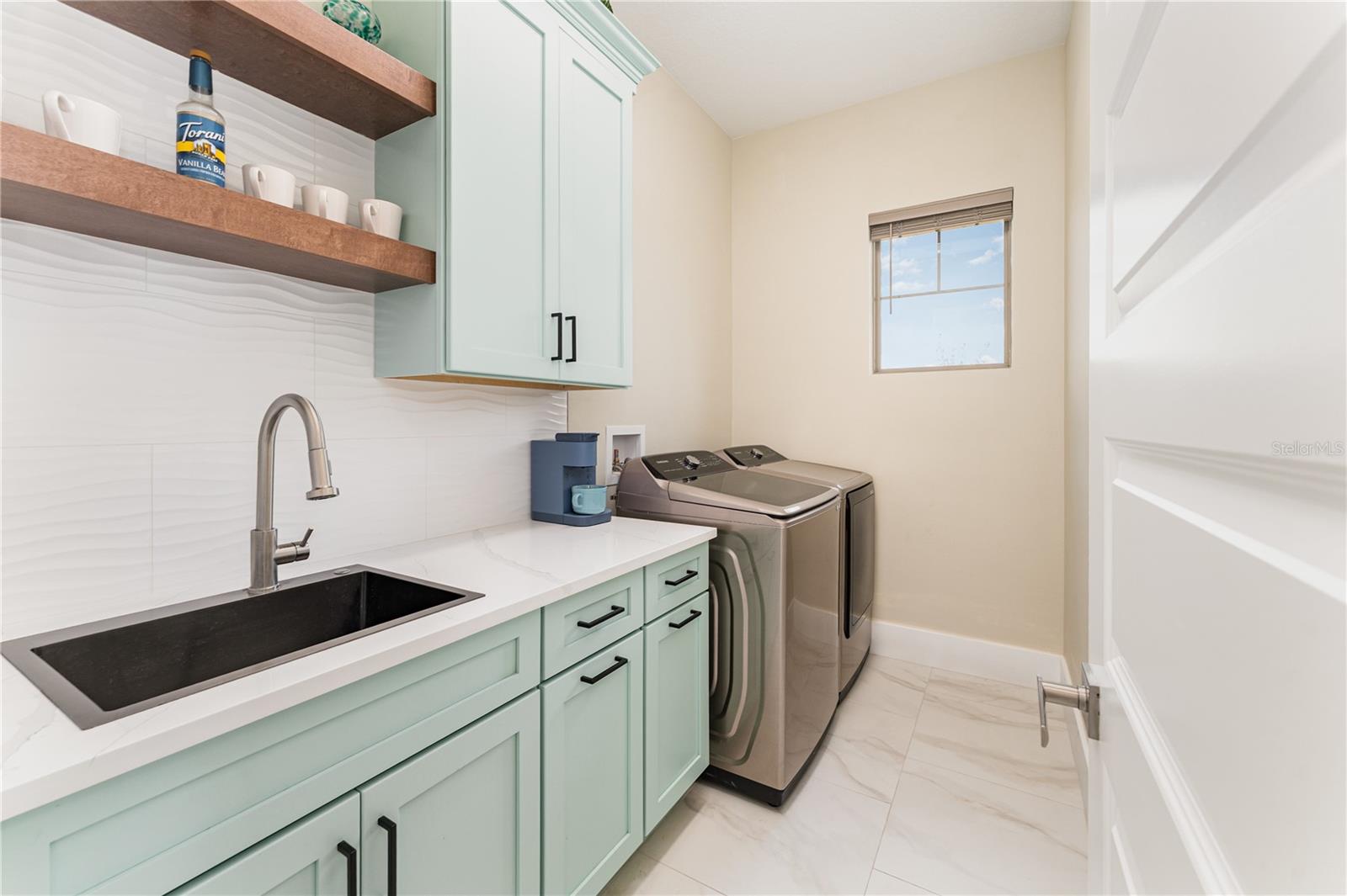 Image 13 of 56 For 400 Adams View Lane