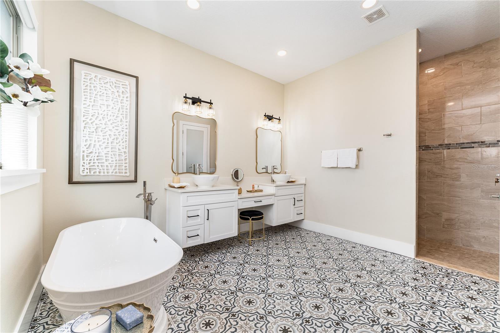 Image 20 of 56 For 400 Adams View Lane