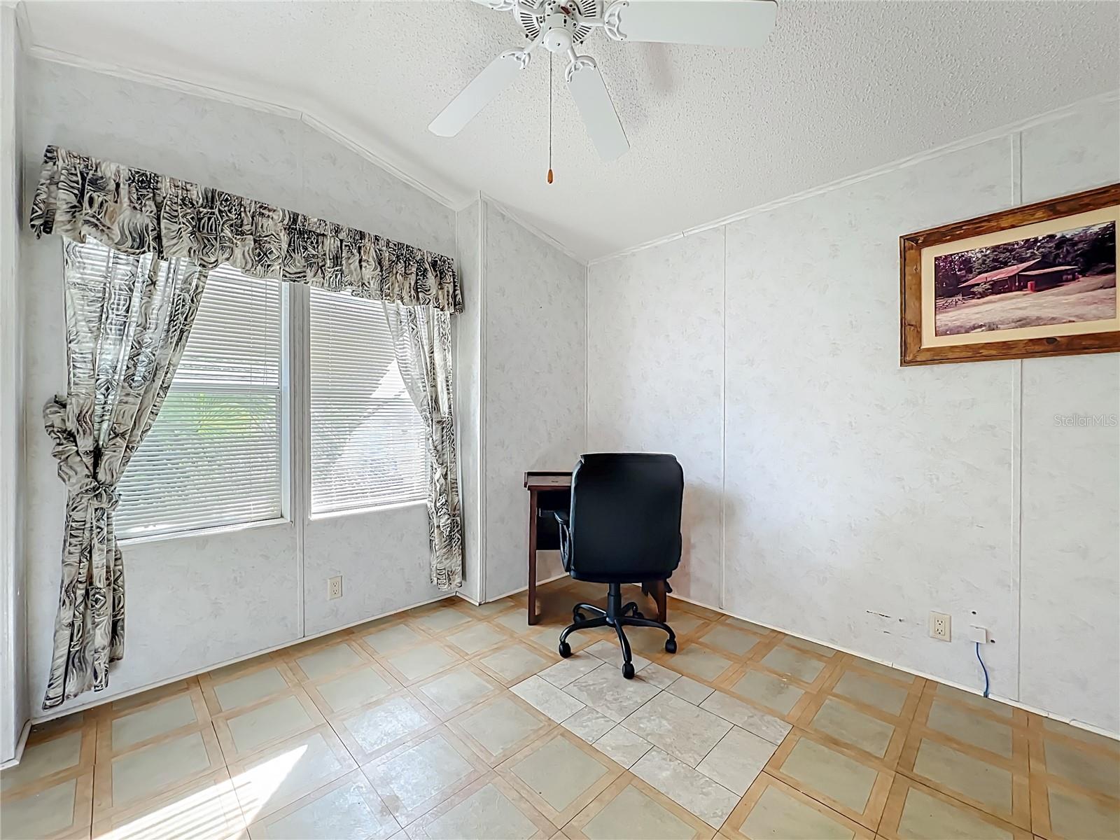 Image 15 of 35 For 35819 Shelley Drive