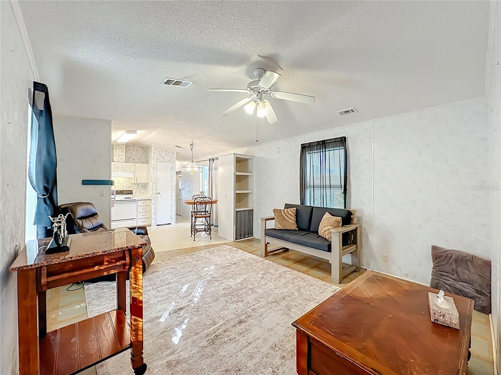 Image 5 of 35 For 35819 Shelley Drive