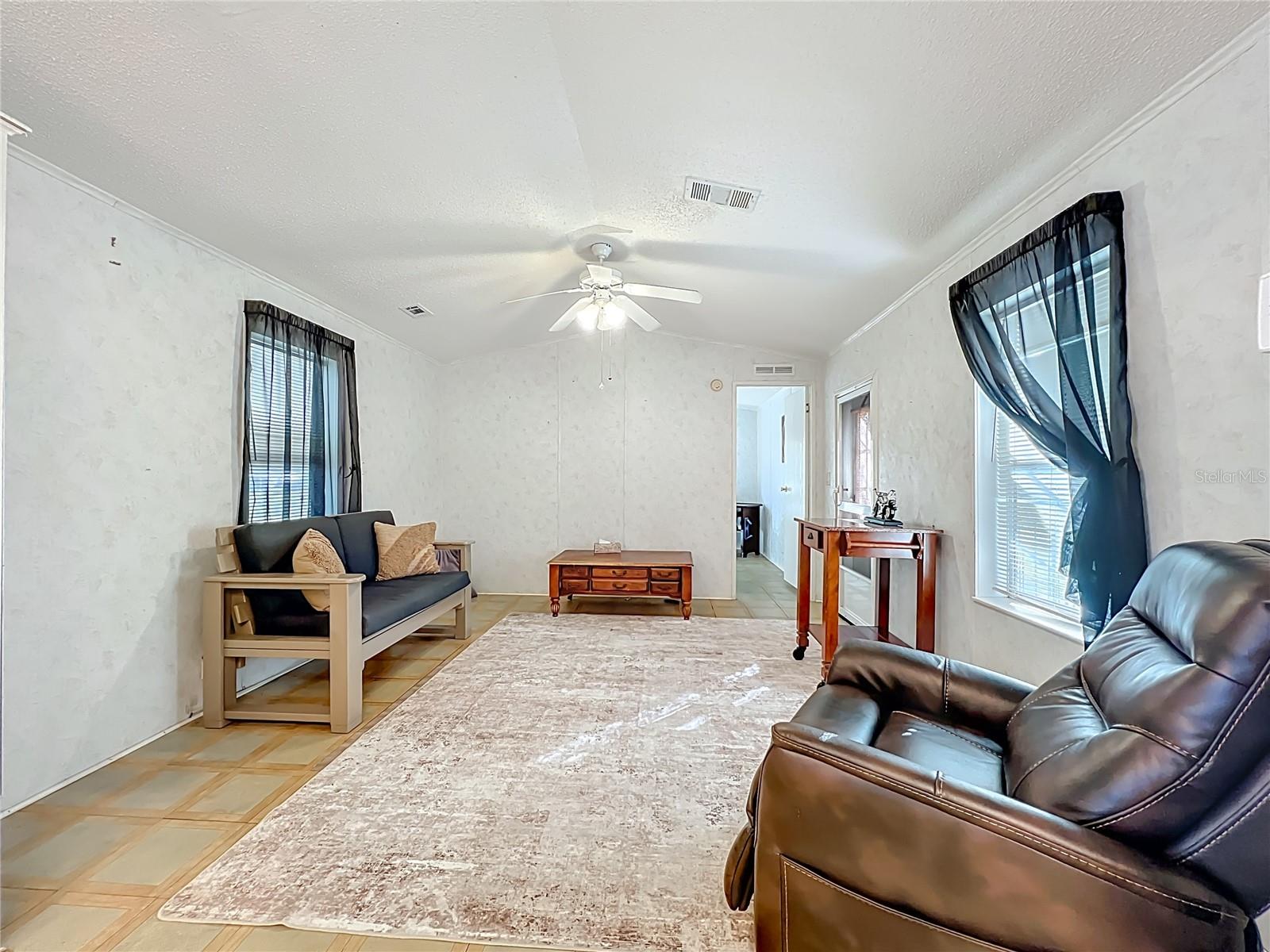 Image 8 of 35 For 35819 Shelley Drive