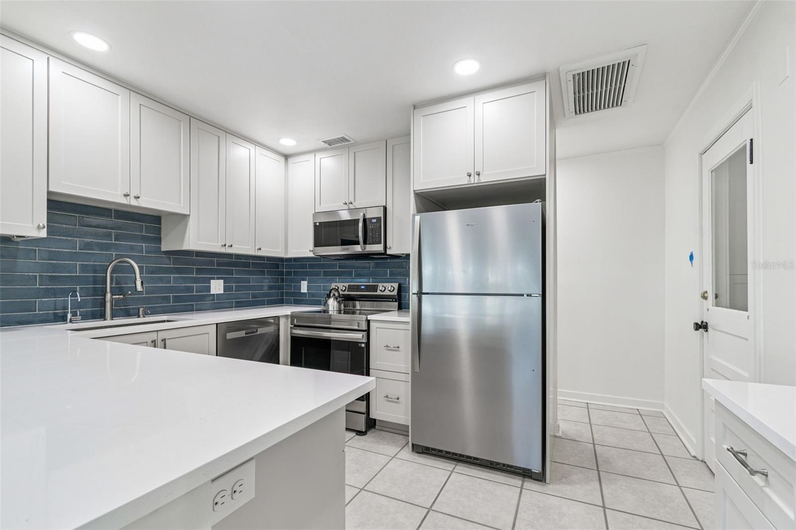 Image 10 of 45 For 5819 27th Avenue S