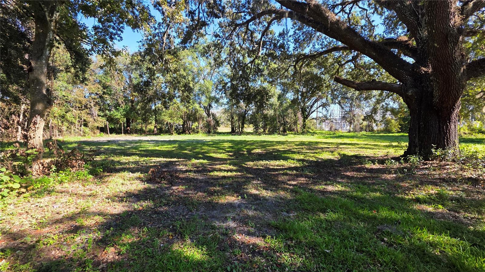 Image 22 of 70 For 14646 15th Street