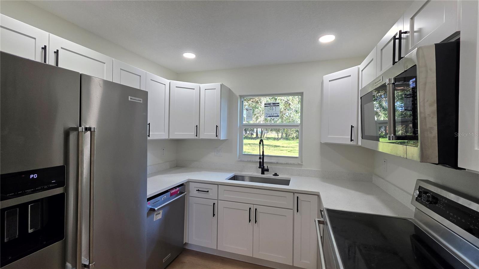 Image 28 of 70 For 14646 15th Street