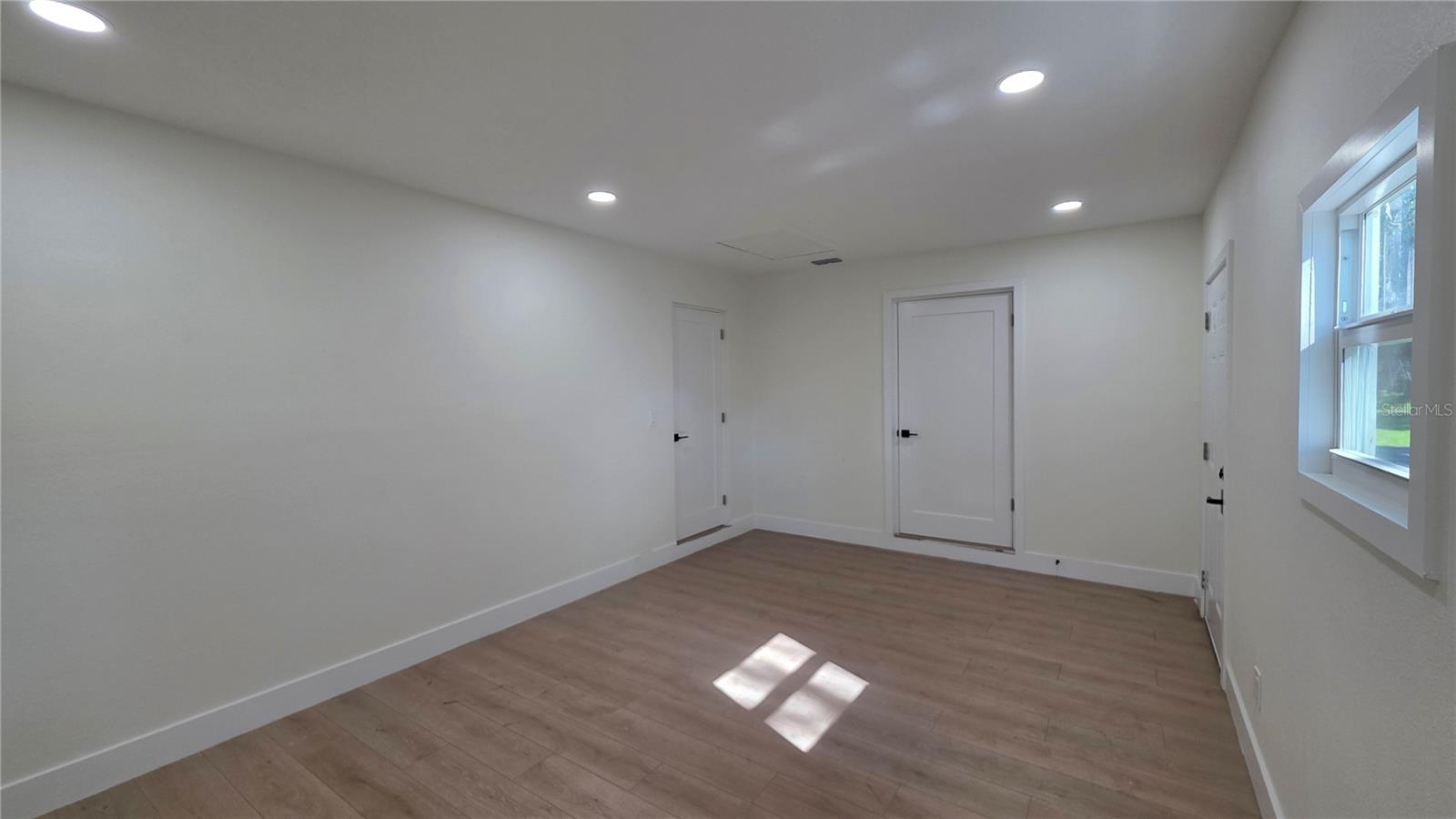 Image 47 of 70 For 14646 15th Street