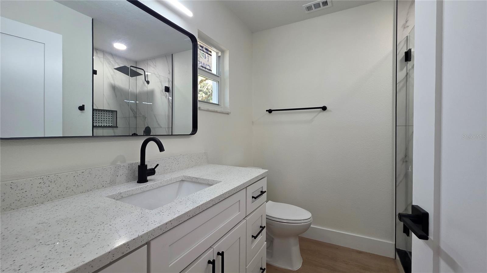 Image 53 of 70 For 14646 15th Street