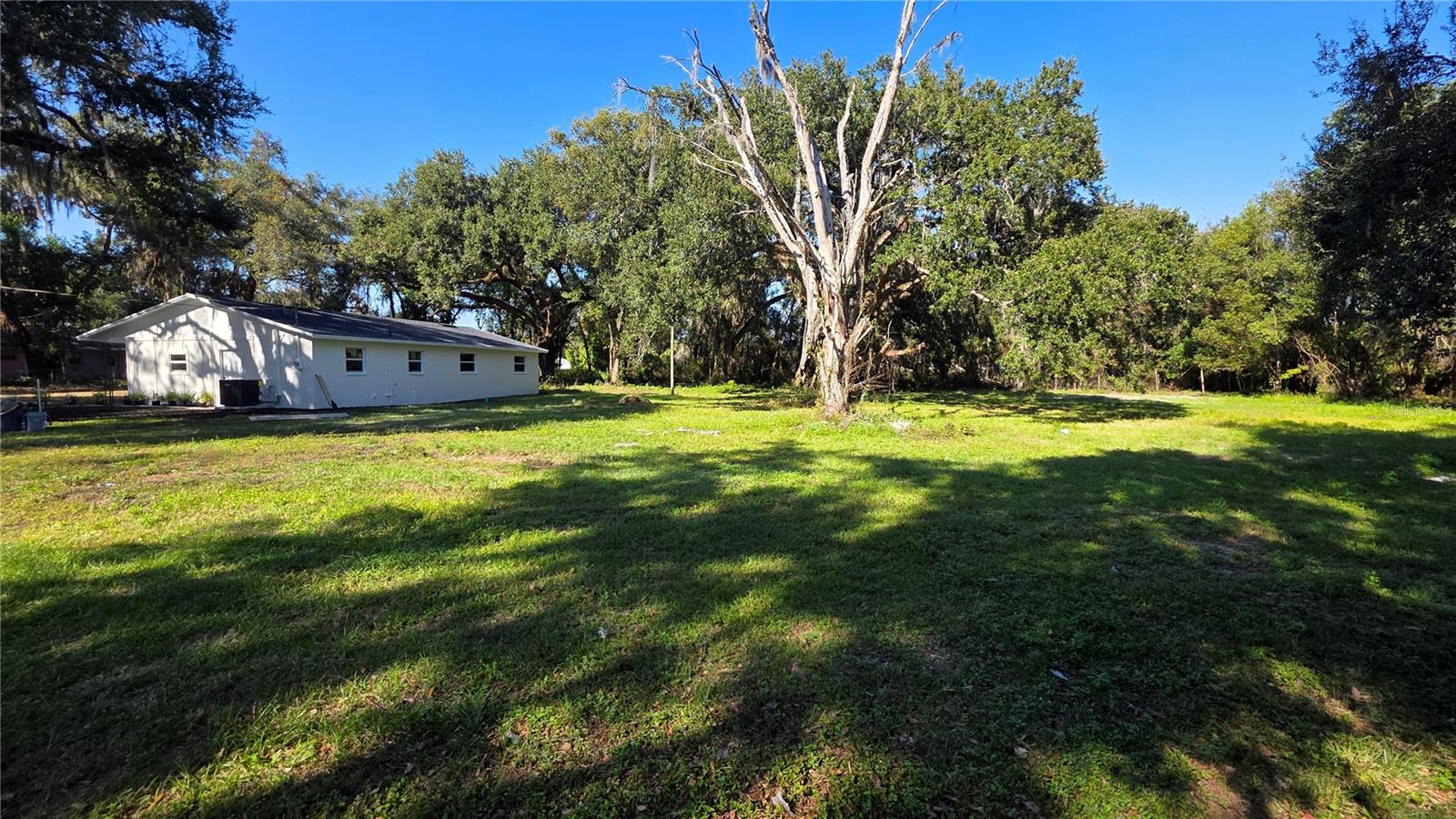 Image 59 of 70 For 14646 15th Street