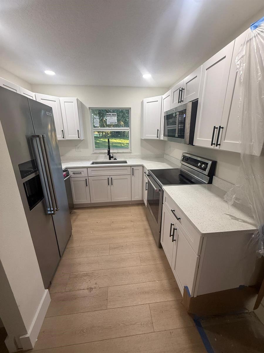 Image 6 of 70 For 14646 15th Street