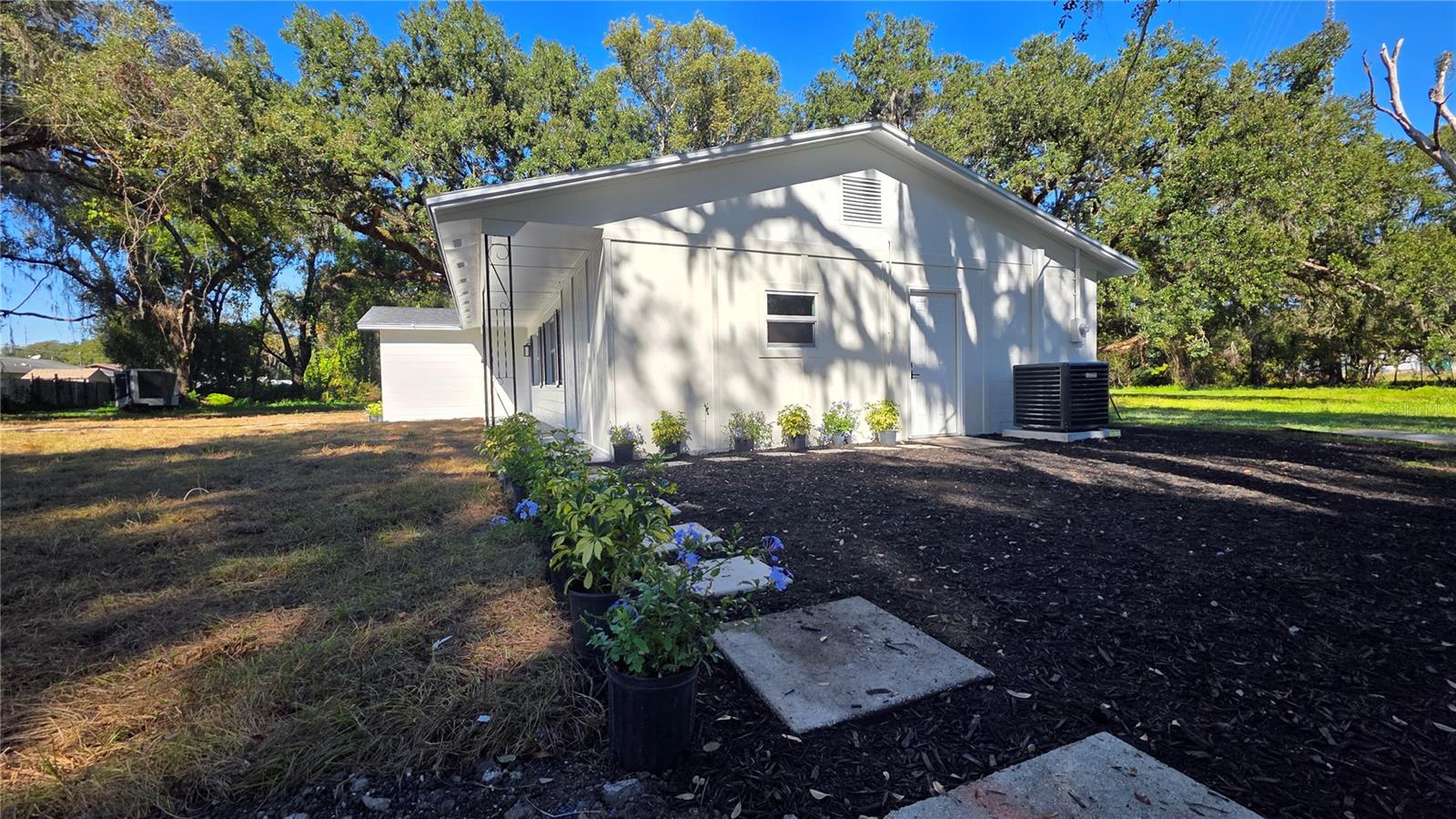 Image 64 of 70 For 14646 15th Street