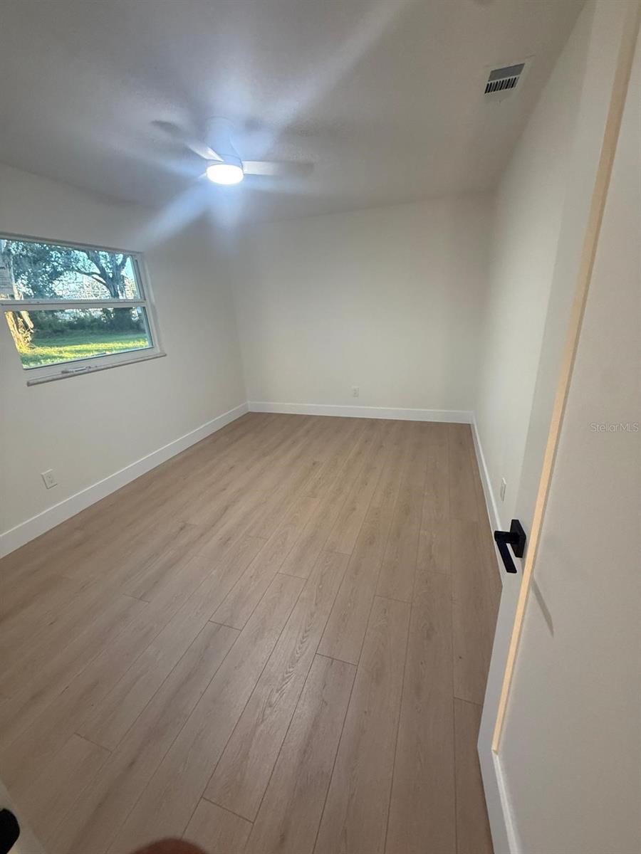 Image 9 of 70 For 14646 15th Street