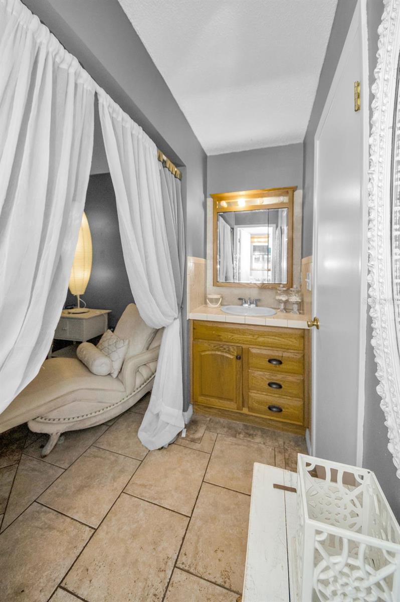 Image 24 of 45 For 8810 Seeley Lane