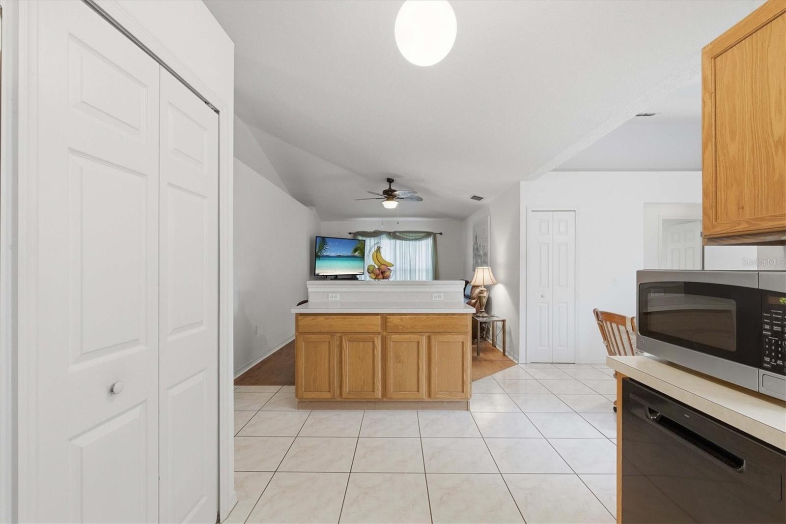 Image 22 of 38 For 7172 Toledo Road