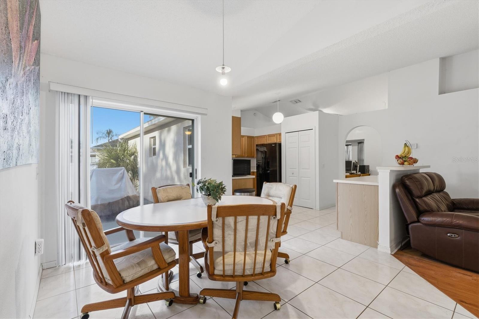 Image 23 of 38 For 7172 Toledo Road