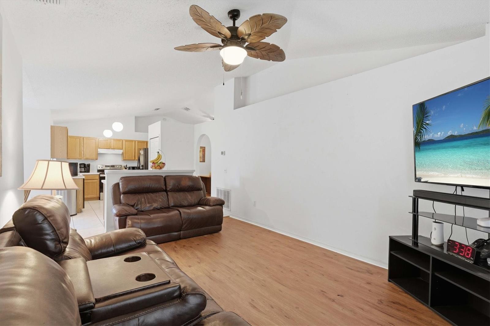 Image 25 of 38 For 7172 Toledo Road