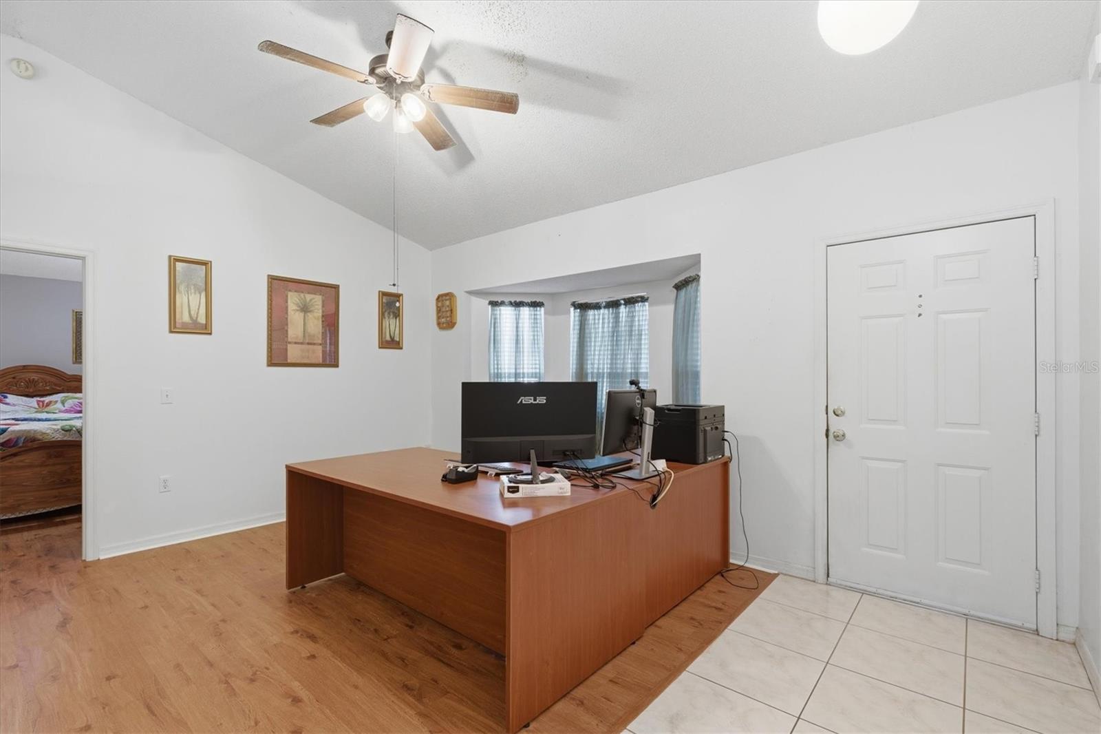 Image 4 of 38 For 7172 Toledo Road