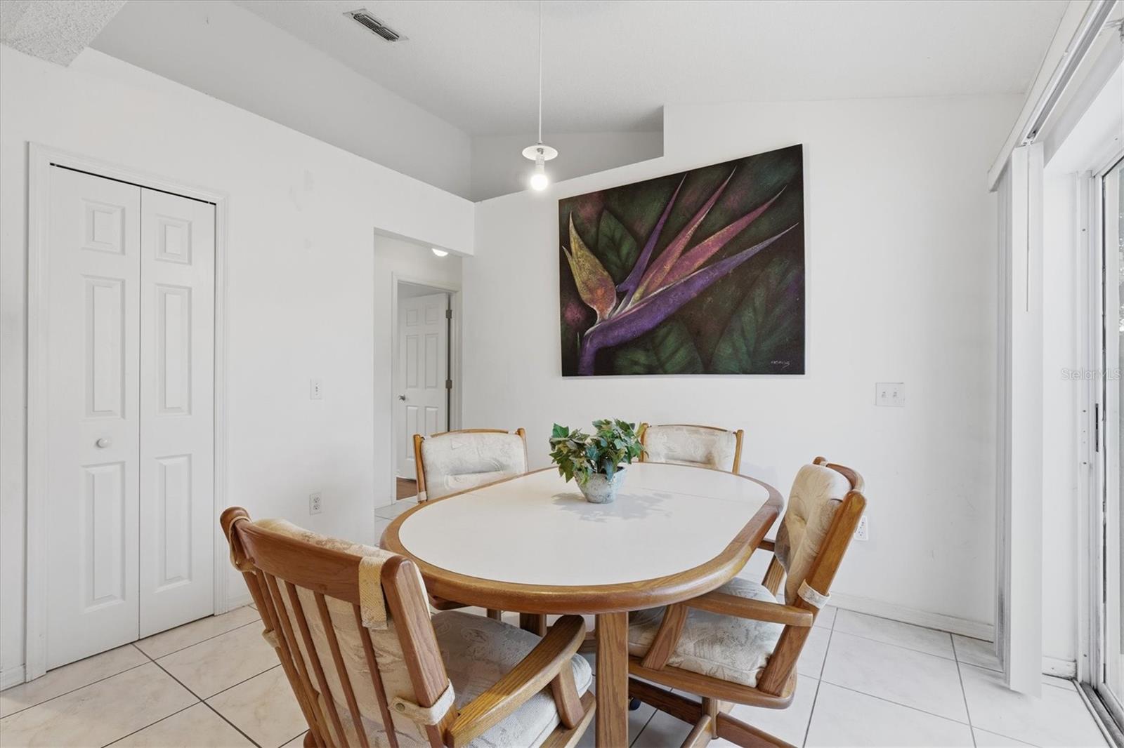 Image 7 of 38 For 7172 Toledo Road