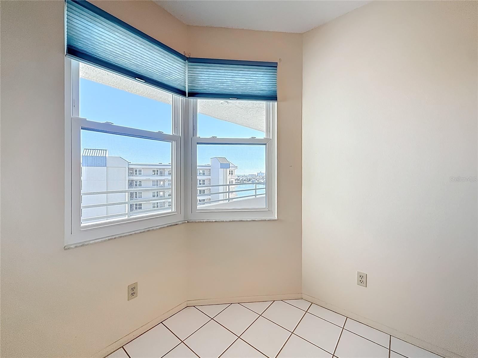 Image 15 of 97 For 7932 Sailboat Key Boulevard S 603