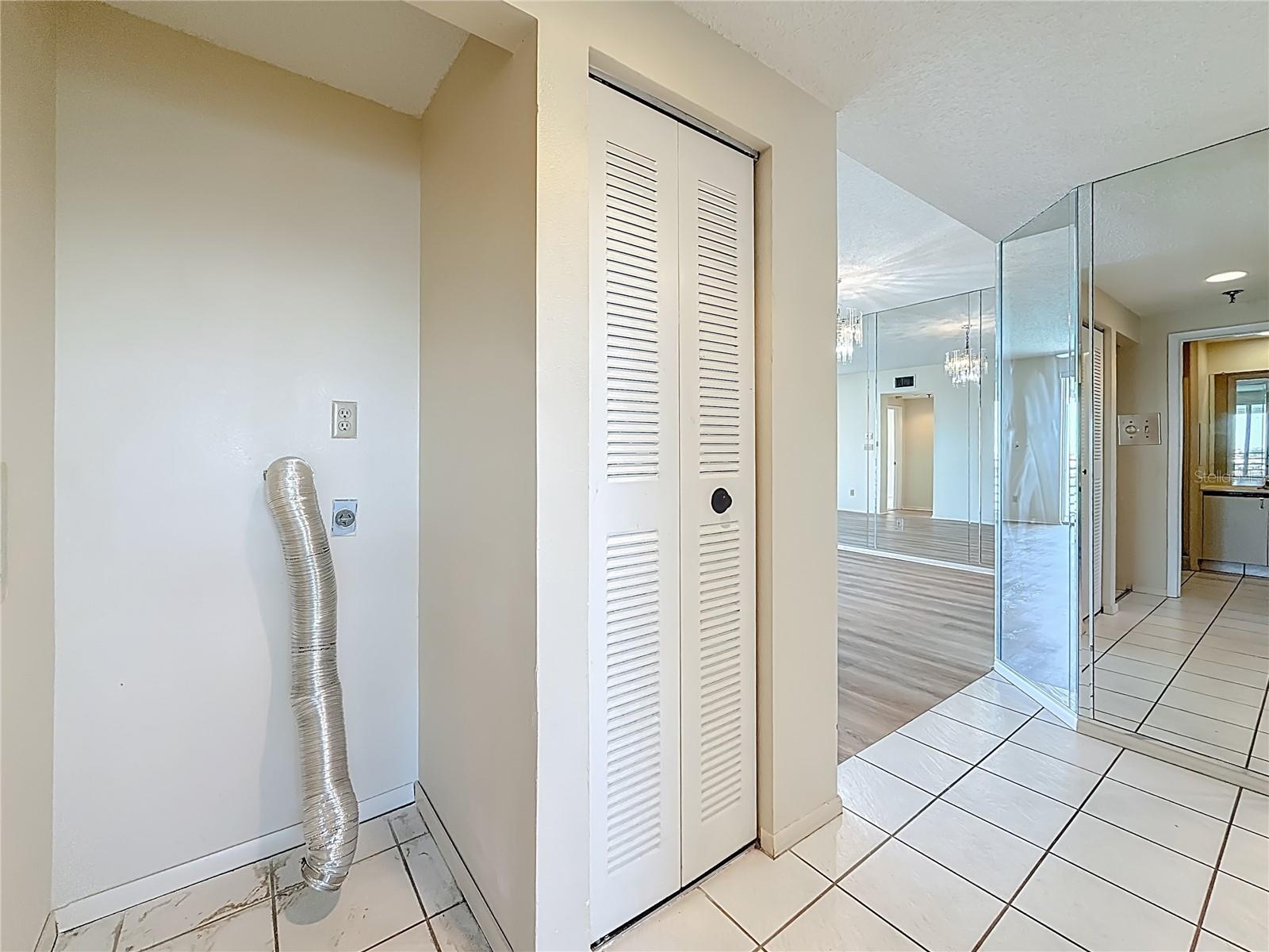 Image 44 of 97 For 7932 Sailboat Key Boulevard S 603