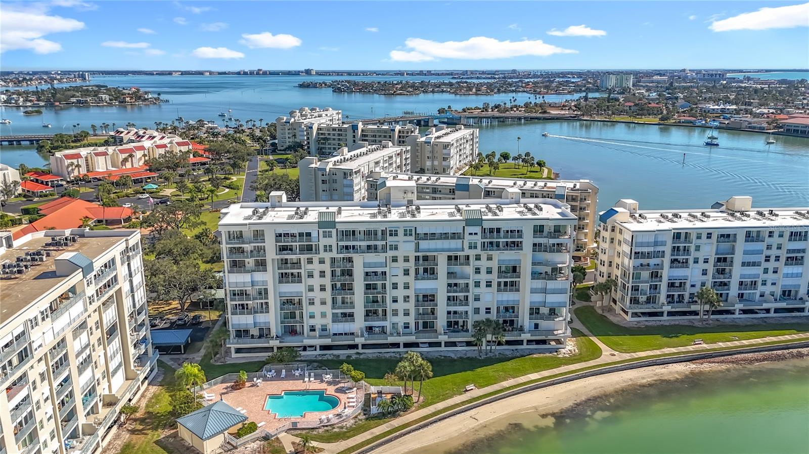 Image 86 of 97 For 7932 Sailboat Key Boulevard S 603