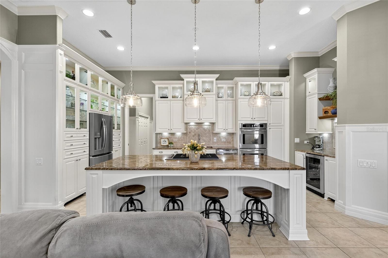 Image 41 of 94 For 539 Islebay Drive