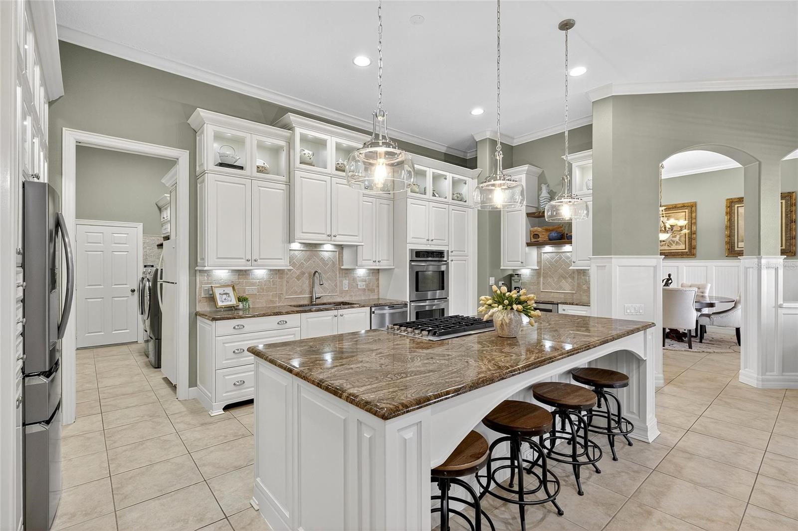 Image 42 of 94 For 539 Islebay Drive