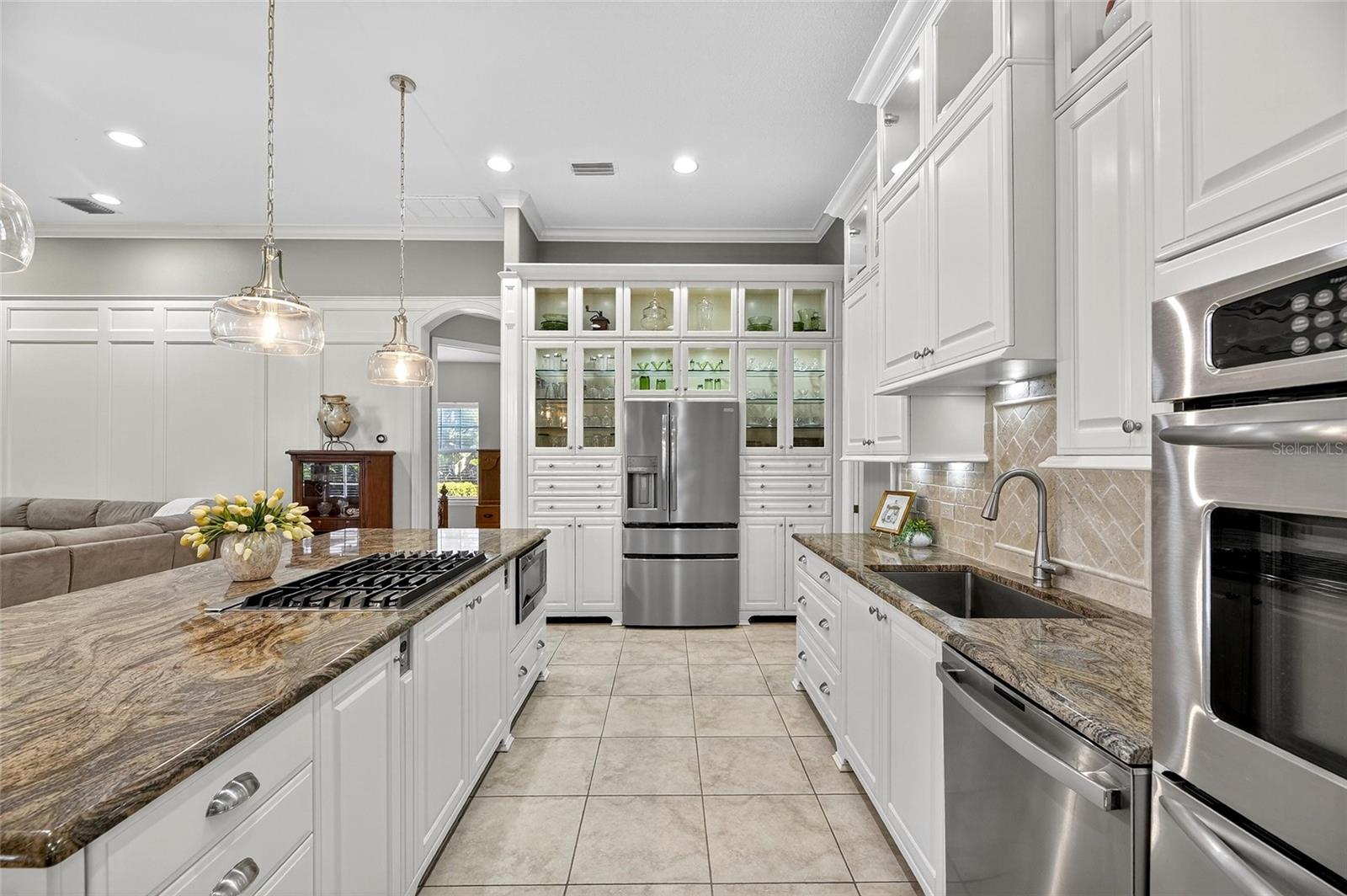 Image 44 of 94 For 539 Islebay Drive