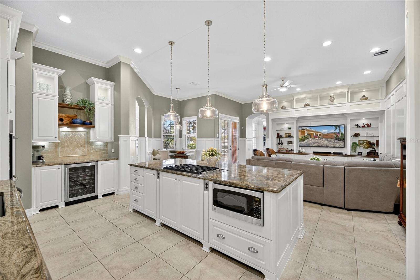 Image 47 of 94 For 539 Islebay Drive